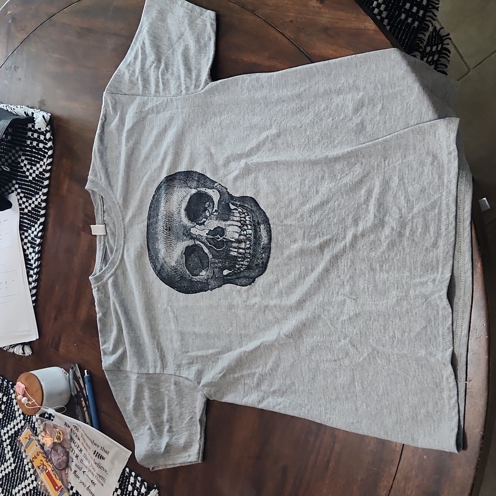 Skull tshirt in Large